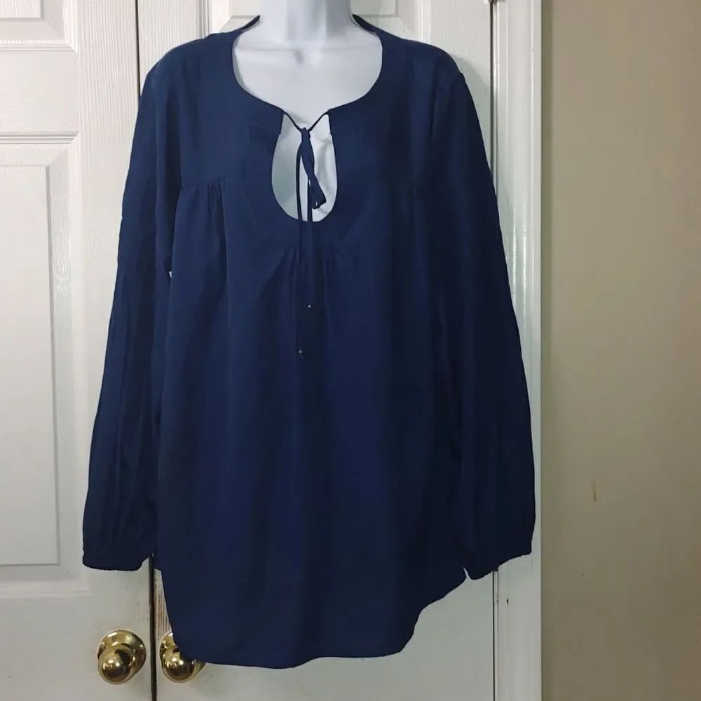 Rose & Olive navy pleated long sleeve tunic  Sz 1X